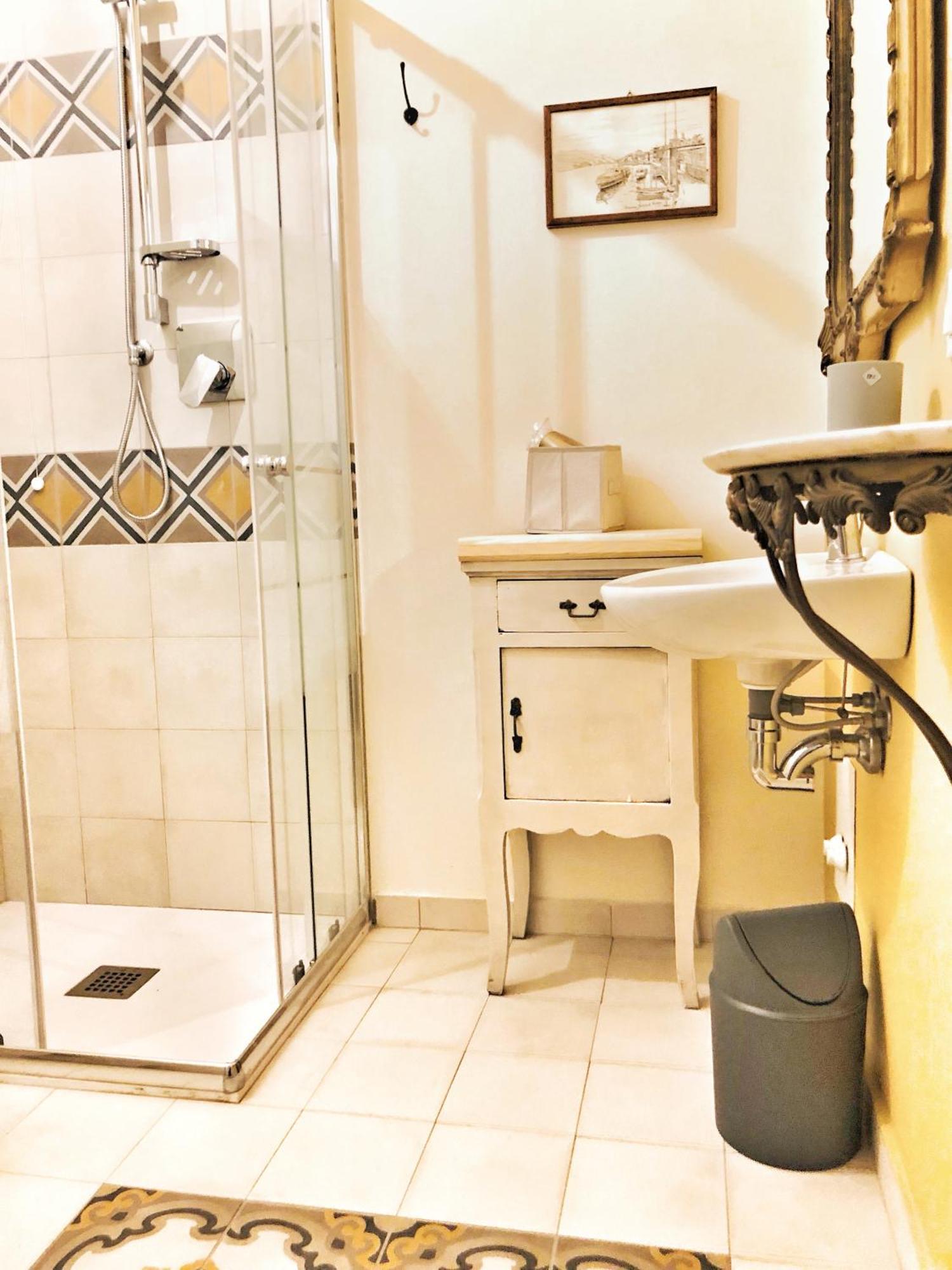 モンテ・イーゾラ Casa Barteei Bed & Breakfast エクステリア 写真