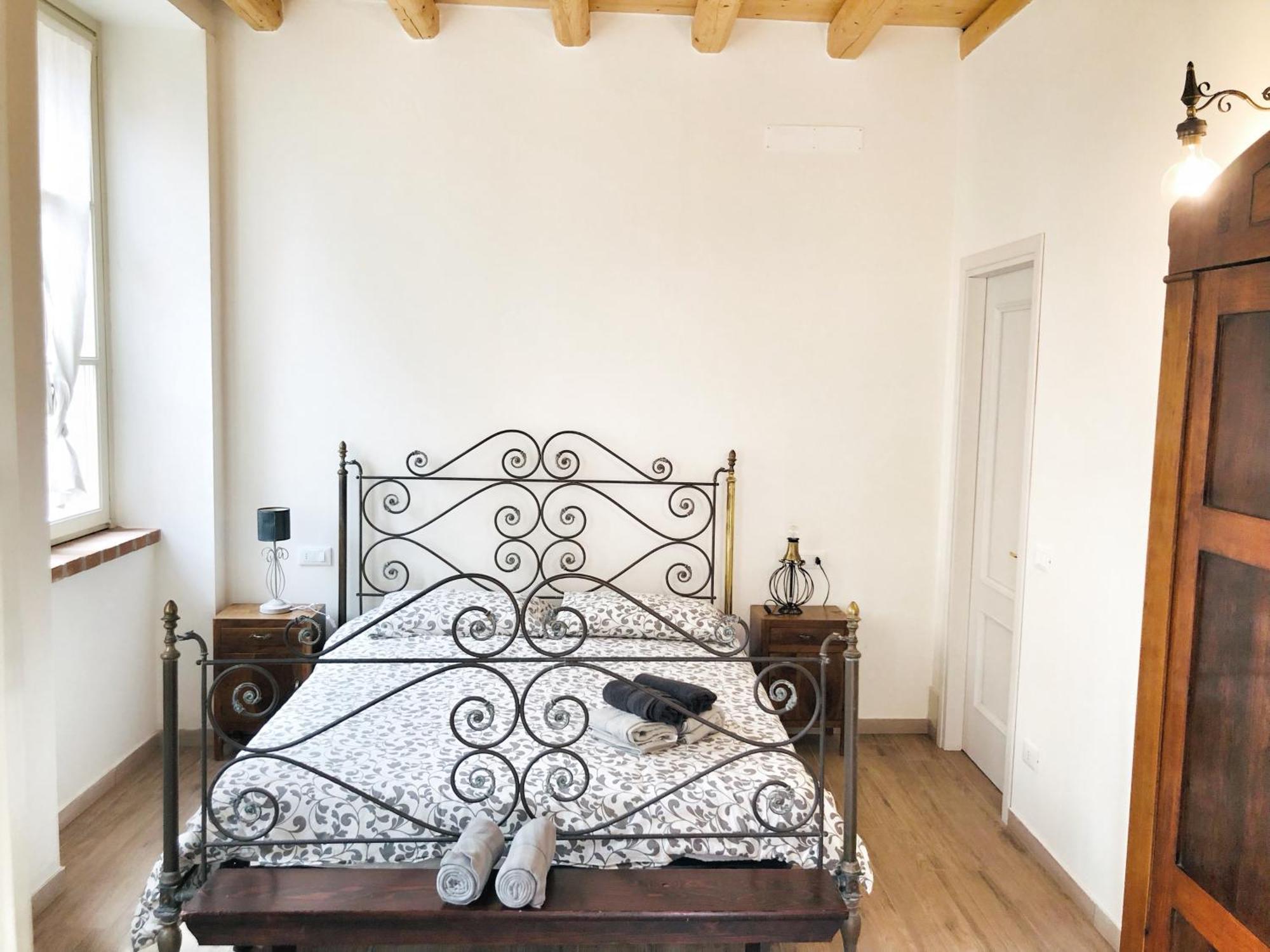 モンテ・イーゾラ Casa Barteei Bed & Breakfast エクステリア 写真