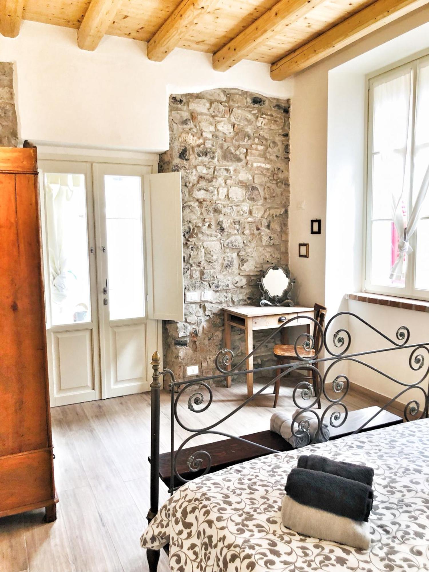 モンテ・イーゾラ Casa Barteei Bed & Breakfast エクステリア 写真